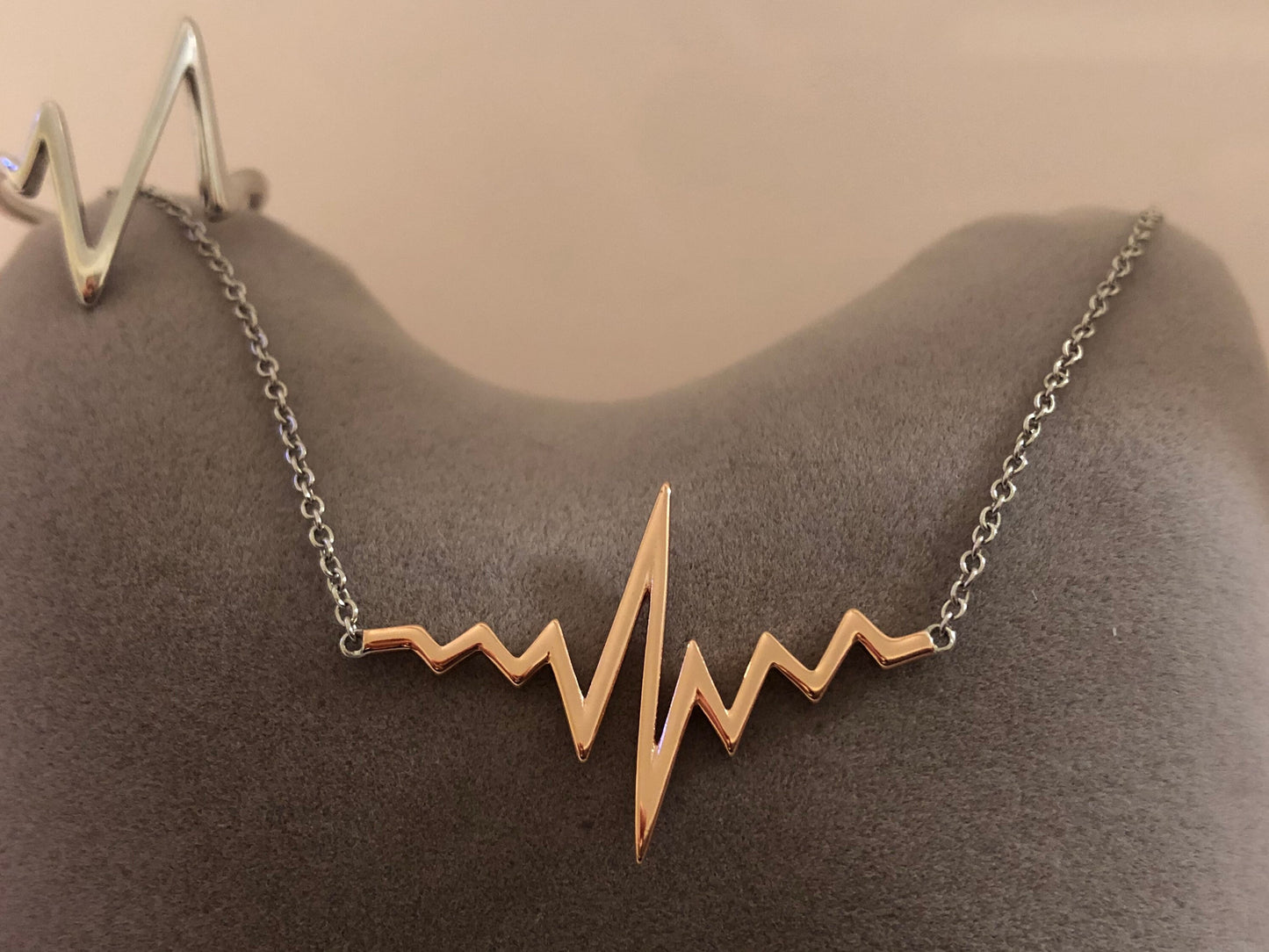 Heart Beat necklace